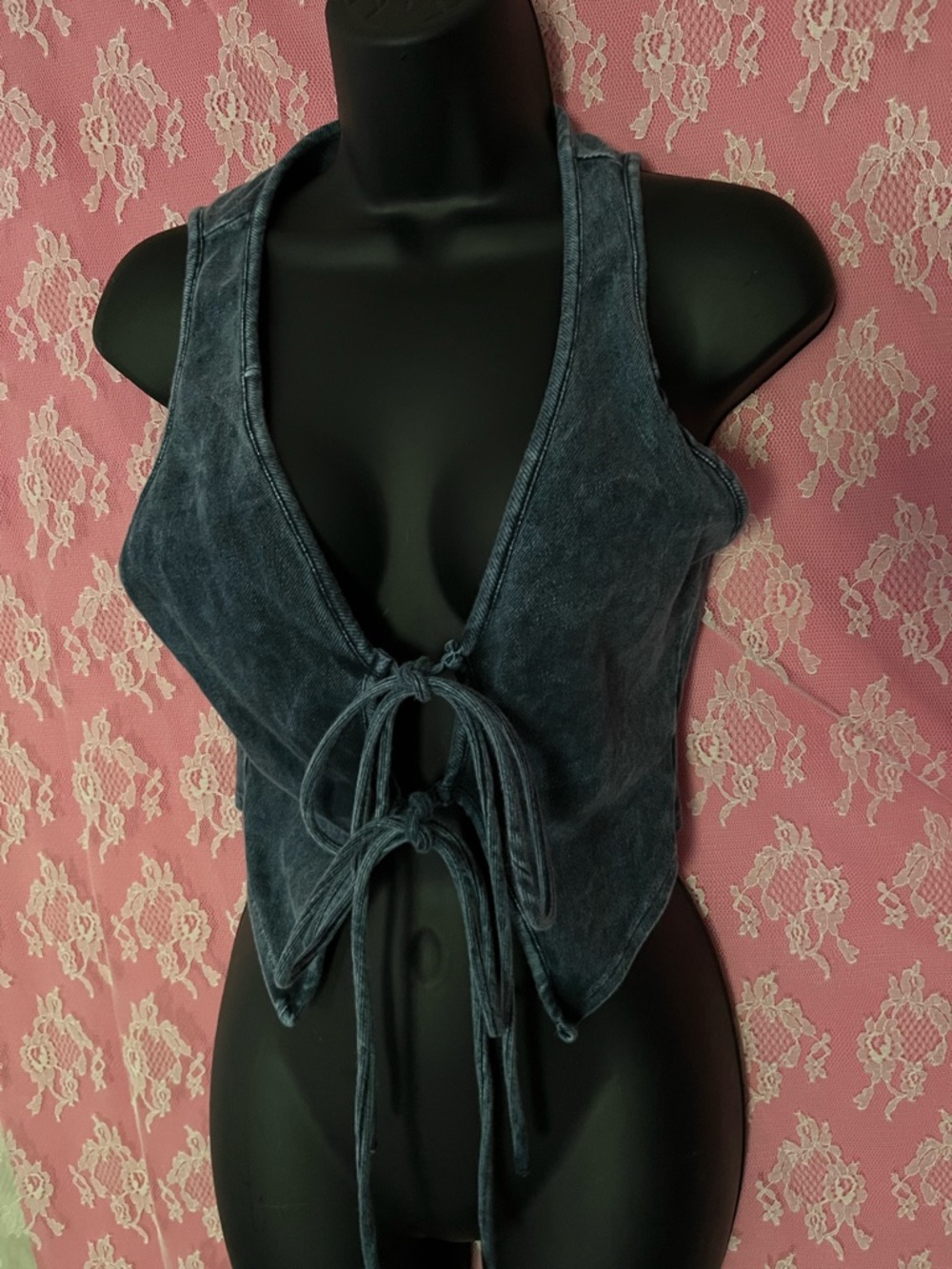 Edge denim tie vest